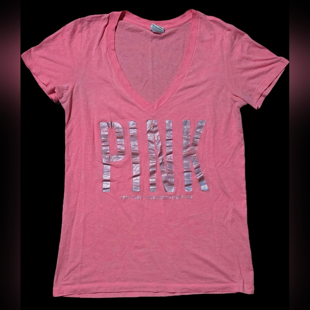 Victoria's Secret PINK Y2K V-Neck Pink T-Shirt Size Medium